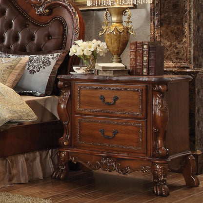 Dresden 6 Piece Luxury Solid Wood Bedroom Set Includes Bed, Dresser, Chest, 2 x Nightstand and Mirror, Boxspring Required