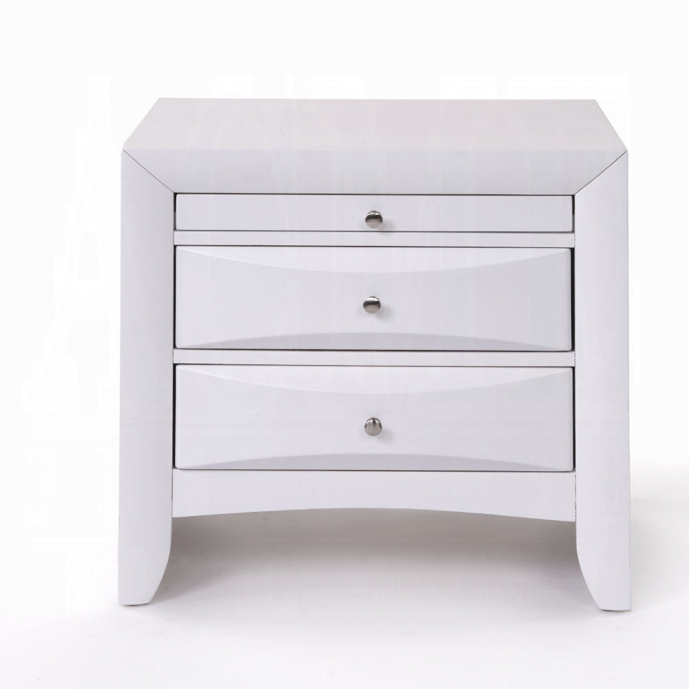 Ireland Collection 5-Piece Bedroom Set, Bed Frame, Chest, Dresser, Nightstand and Mirror