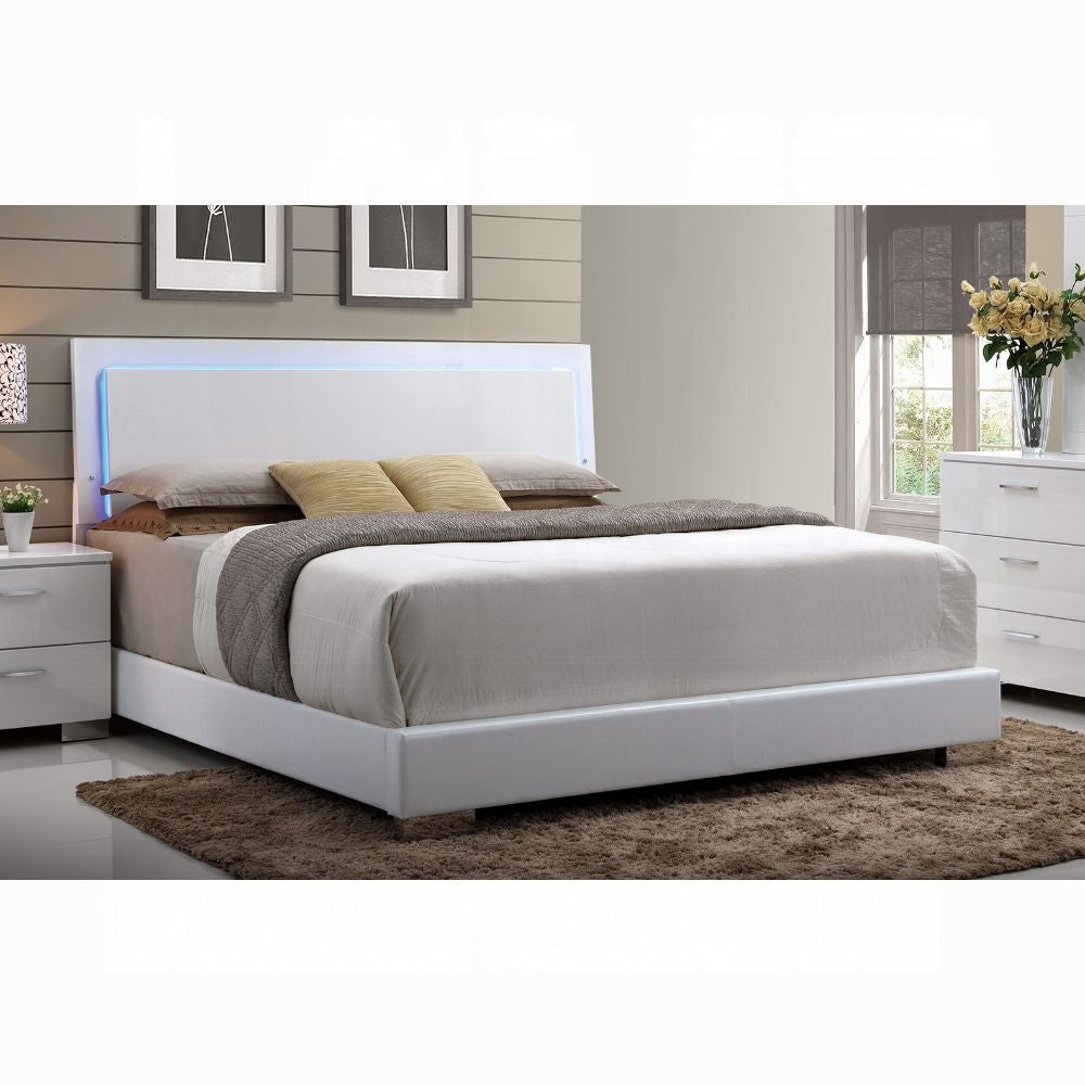 Lorimar Bed w/ Led in White