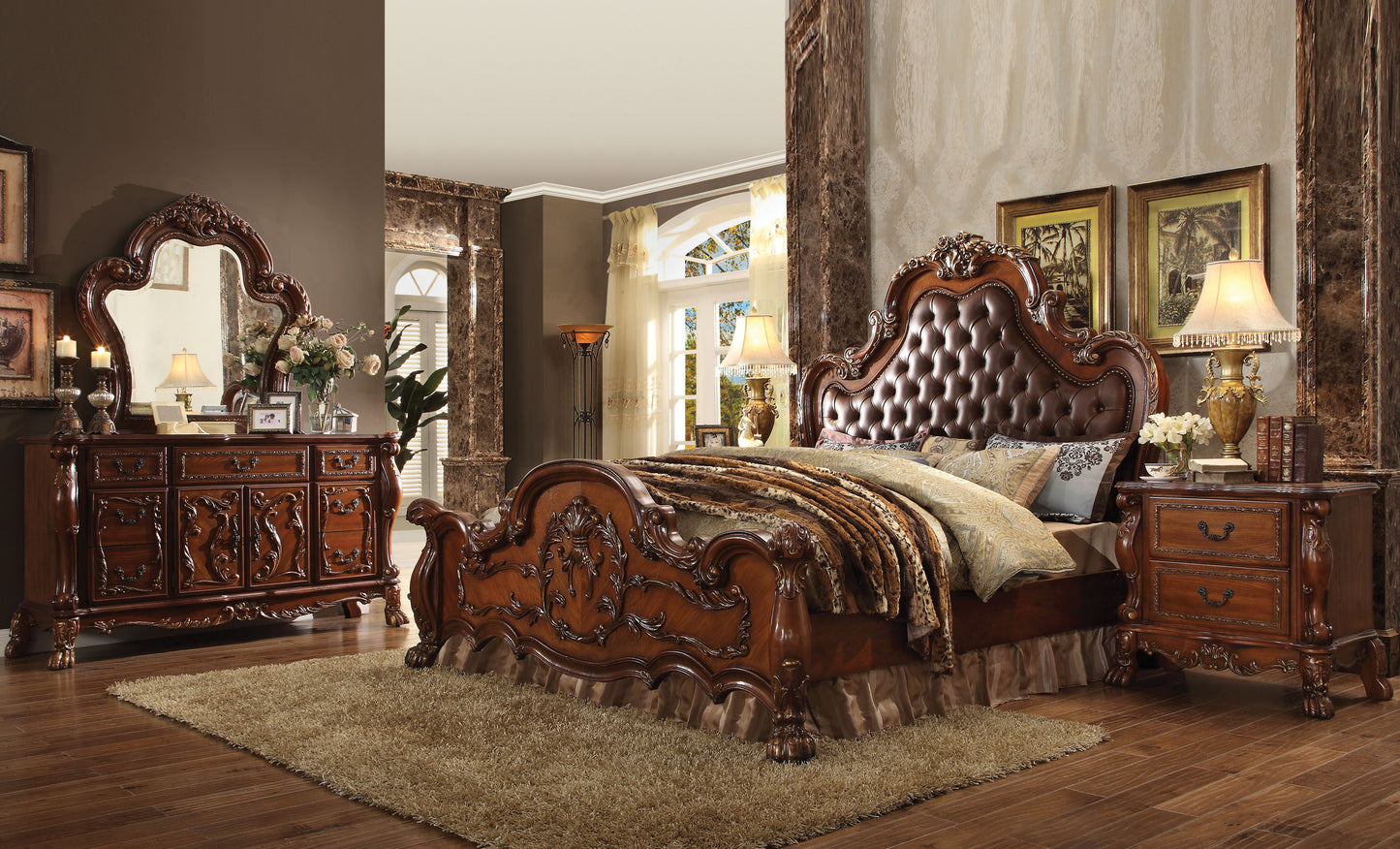 Dresden Bed in Cherry Oak