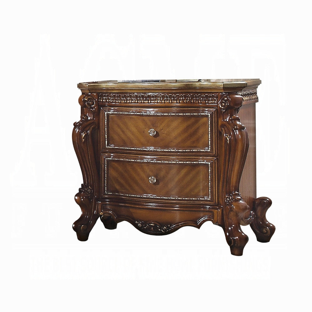 Picardy European Antique-Inspired 6-Piece Bedroom Set in Cherry Oak with Tufted Upholstered Bed and Ornate Traditional Details