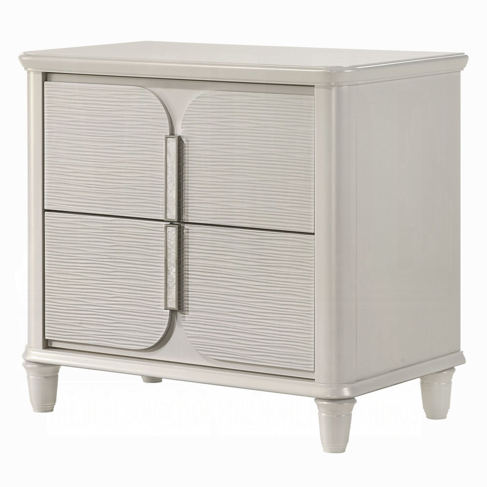 Laveda 6-Piece Bedroom Set