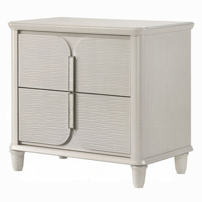 Laveda 6-Piece Bedroom Set