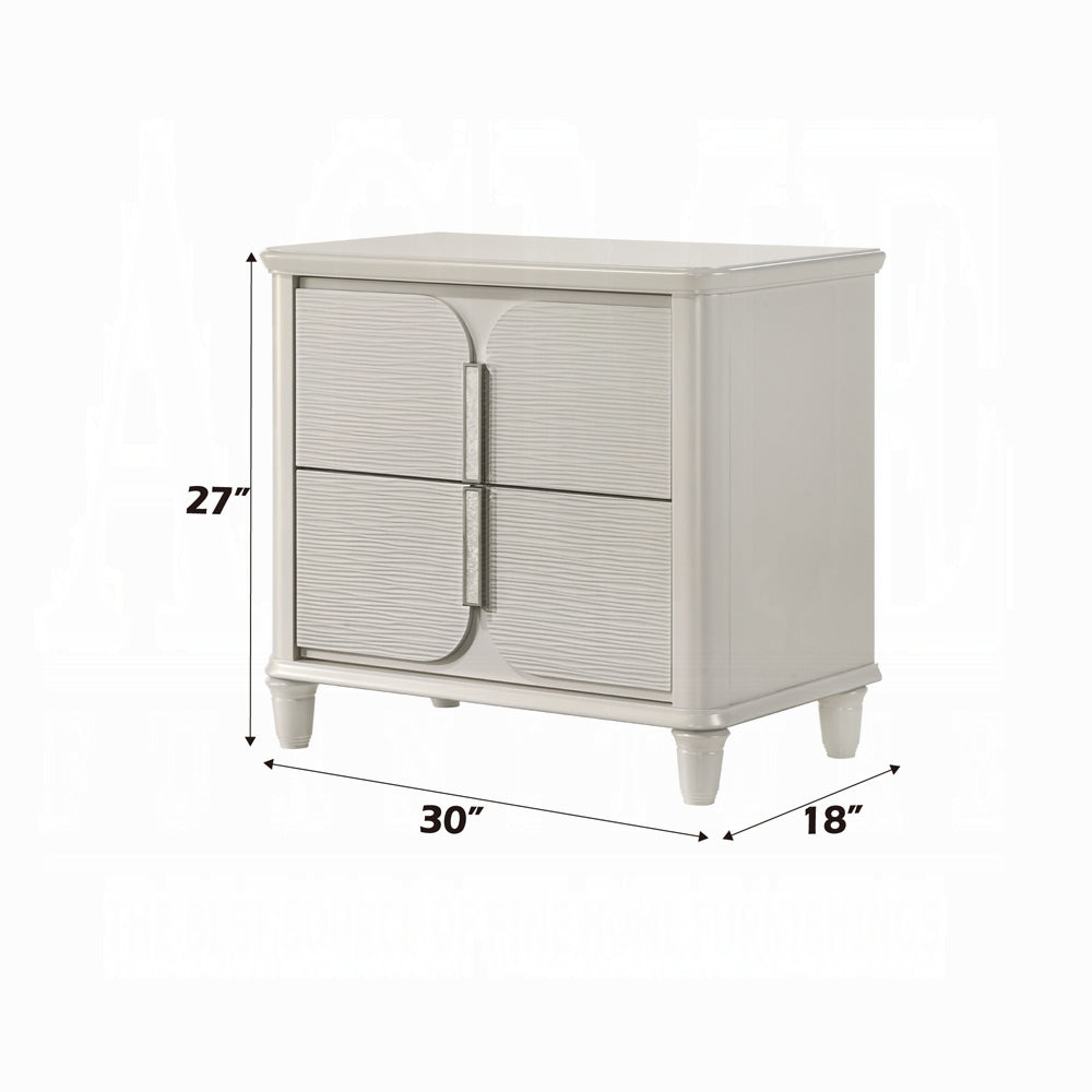 Laveda 6-Piece Bedroom Set